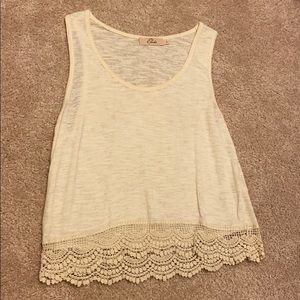 Super cute beige shirt